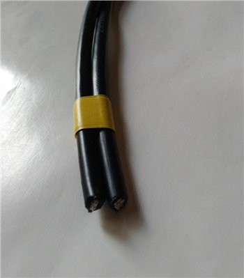 ڈوپلیکس اوور ہیڈ ABC کیبل